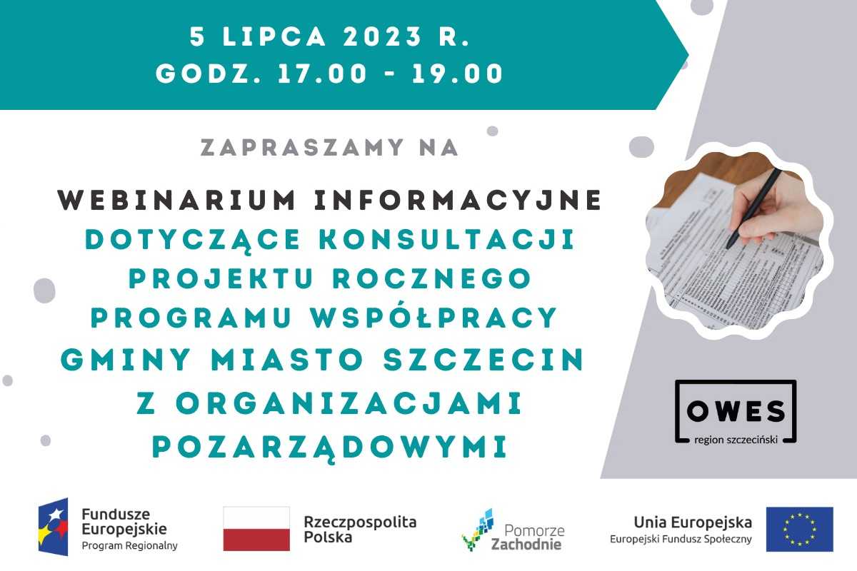 Plakat zapraszający na webinarium. Na biało turkusowym tle informacje z tytułem spotkania oraz data i godziną (powyższe informacje ujęte w tekście poniżej obrazka) Ponadto logotypy organizatora i grantodawców.